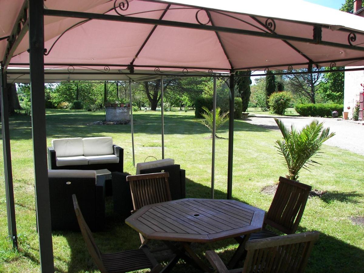Domaine Du Noble Acomodação com café da manhã Saint-Jean-de-Thurac Exterior foto