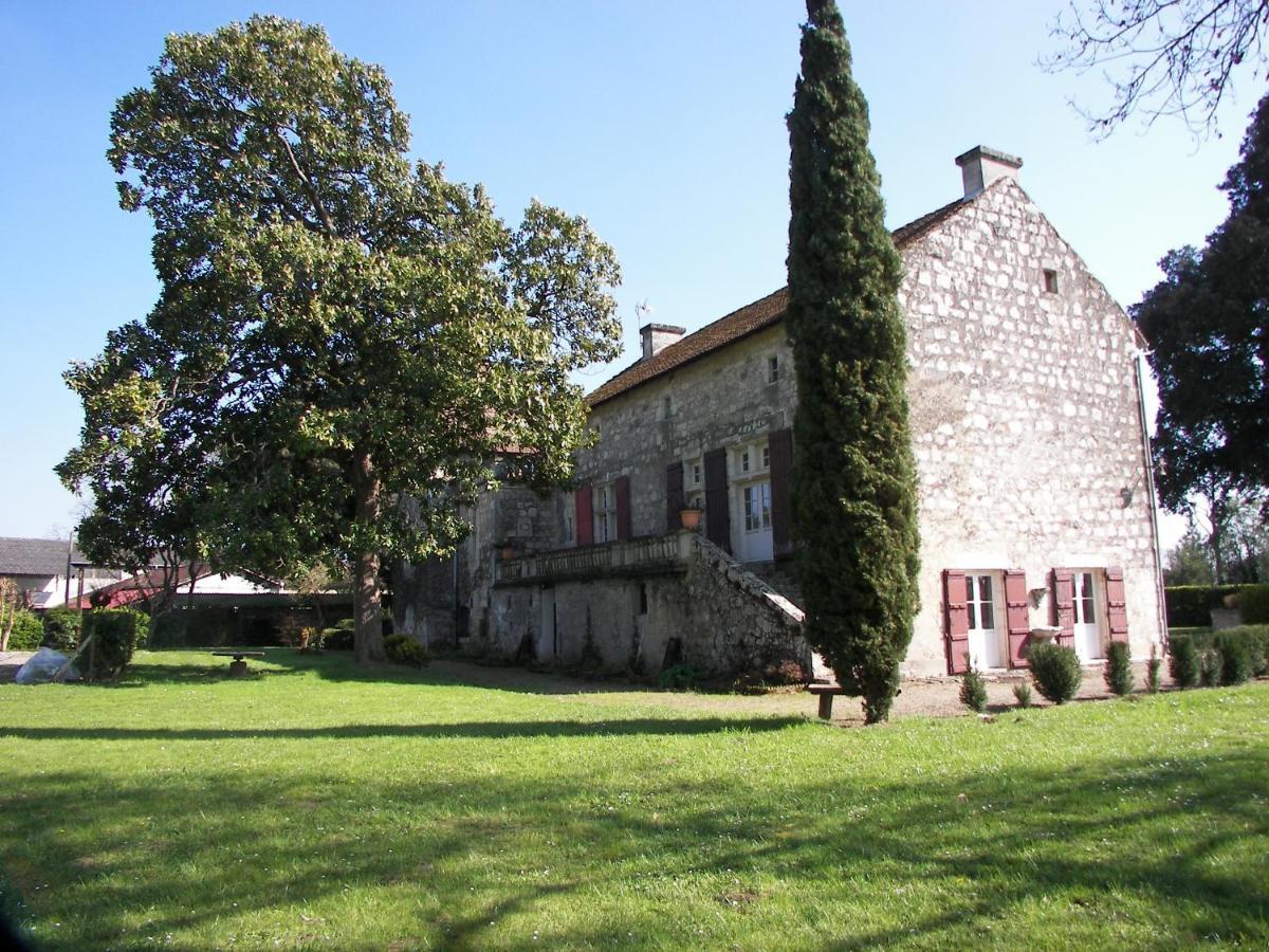 Domaine Du Noble Acomodação com café da manhã Saint-Jean-de-Thurac Exterior foto